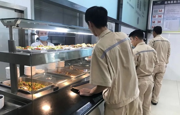 傳統(tǒng)的食堂管理系統(tǒng)與現(xiàn)在的智慧食堂管理系統(tǒng)有什么區(qū)別? 傳統(tǒng)的食堂管理系統(tǒng)與現(xiàn)在的智慧食堂管理系統(tǒng)有什么區(qū)別?