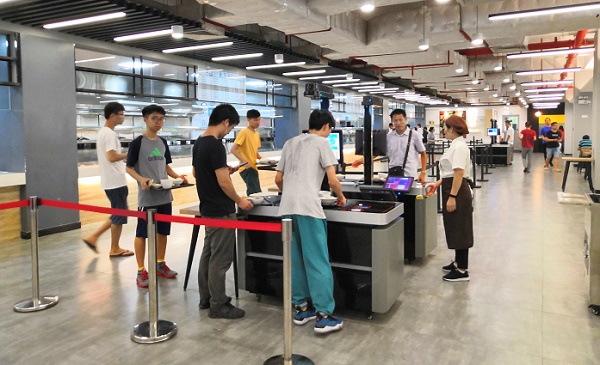 學(xué)校可以搭建智慧食堂刷臉用餐啦！